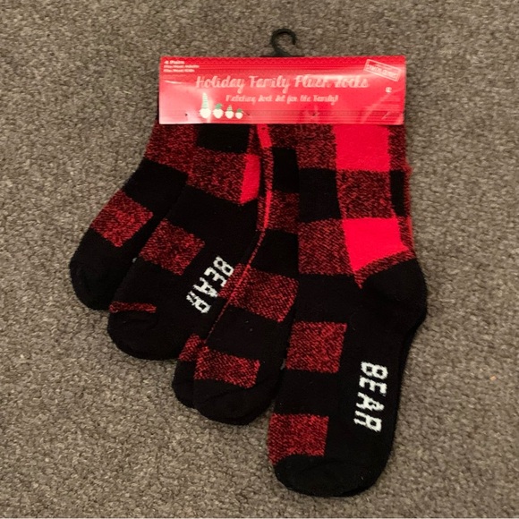Bear Holiday Family Plush Sock Set - Picture 4 of 4